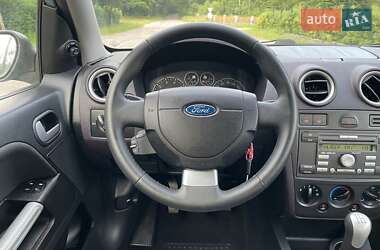 Хэтчбек Ford Fusion 2009 в 
