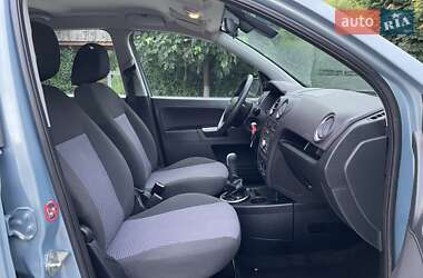 Хэтчбек Ford Fusion 2009 в 