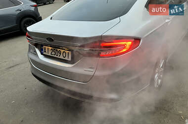 Седан Ford Fusion 2017 в 