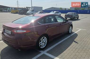 Седан Ford Fusion 2015 в 