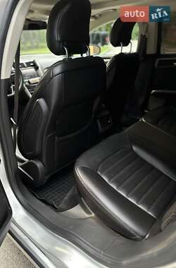 Седан Ford Fusion 2013 в 
