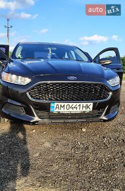 Седан Ford Fusion 2014 в 