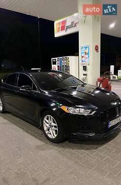Седан Ford Fusion 2013 в 