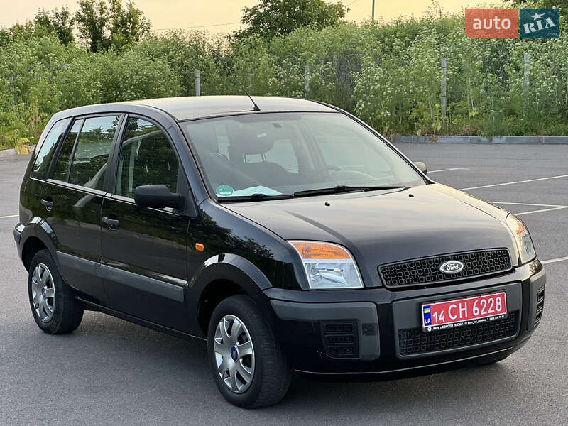 Хэтчбек Ford Fusion 2006 в Виннице