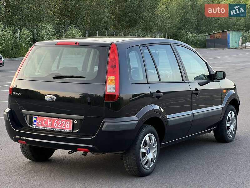Хэтчбек Ford Fusion 2006 в Виннице