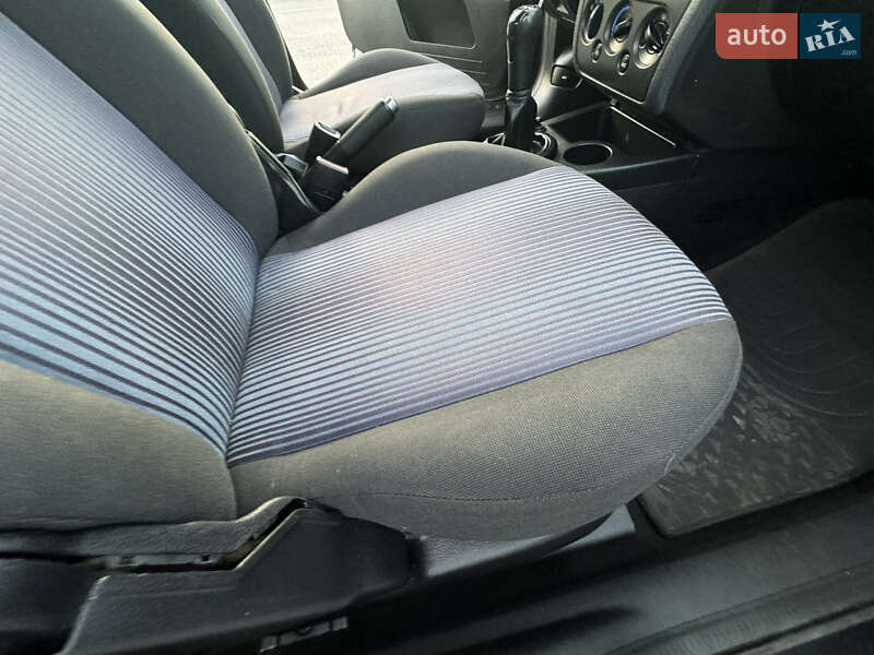 Хэтчбек Ford Fusion 2006 в Виннице