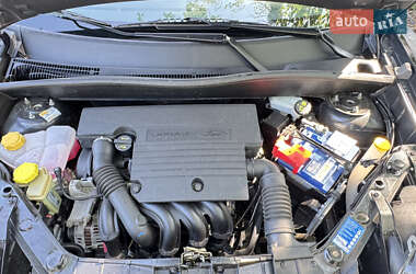 Хэтчбек Ford Fusion 2006 в 