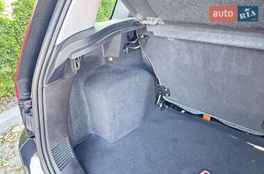 Хэтчбек Ford Fusion 2006 в 