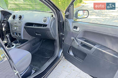 Хэтчбек Ford Fusion 2006 в 