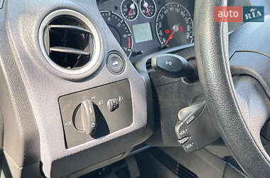 Хэтчбек Ford Fusion 2006 в 