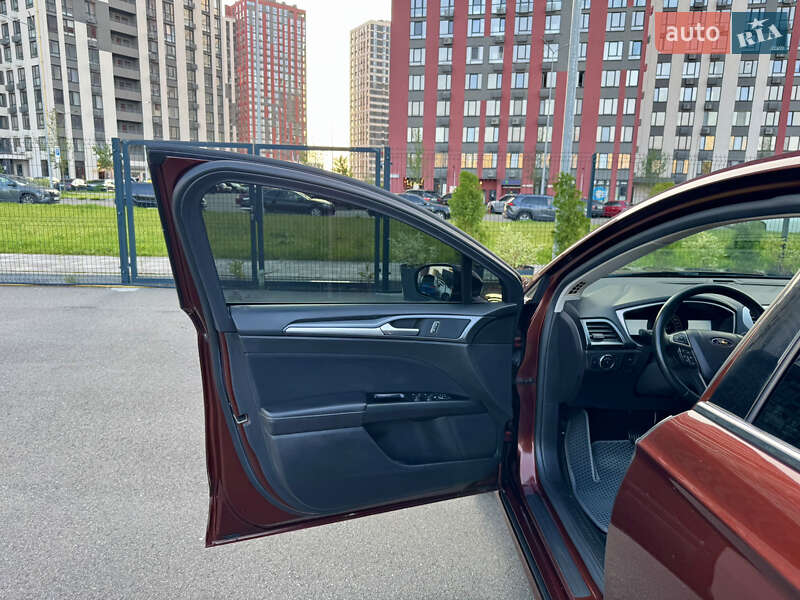 Седан Ford Fusion 2015 в Киеве фото 30 Седан Ford Fusion 2015 в Киеве