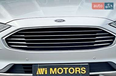 Седан Ford Fusion 2018 в 