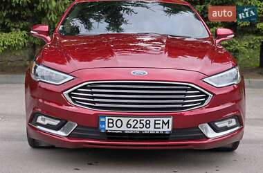 Седан Ford Fusion 2017 в 