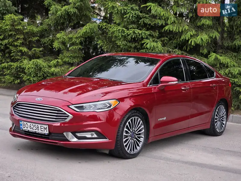Седан Ford Fusion 2017 в 