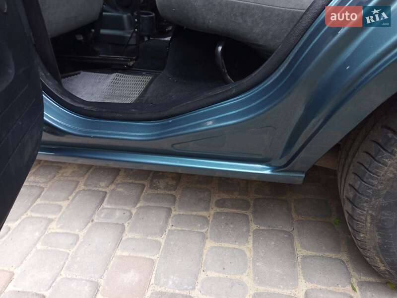 Хэтчбек Ford Fusion 2004 в Виннице