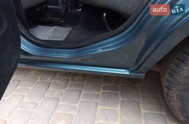 Хэтчбек Ford Fusion 2004 в 