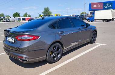 Седан Ford Fusion 2015 в 