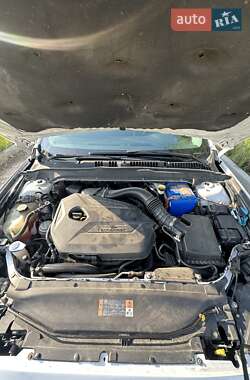Седан Ford Fusion 2013 в 