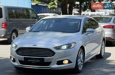 Седан Ford Fusion 2013 в 