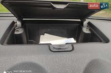 Хэтчбек Ford Fusion 2010 в 