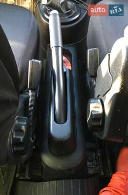 Хэтчбек Ford Fusion 2011 в 