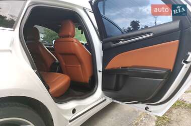 Седан Ford Fusion 2019 в 