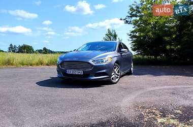 Седан Ford Fusion 2012 в 