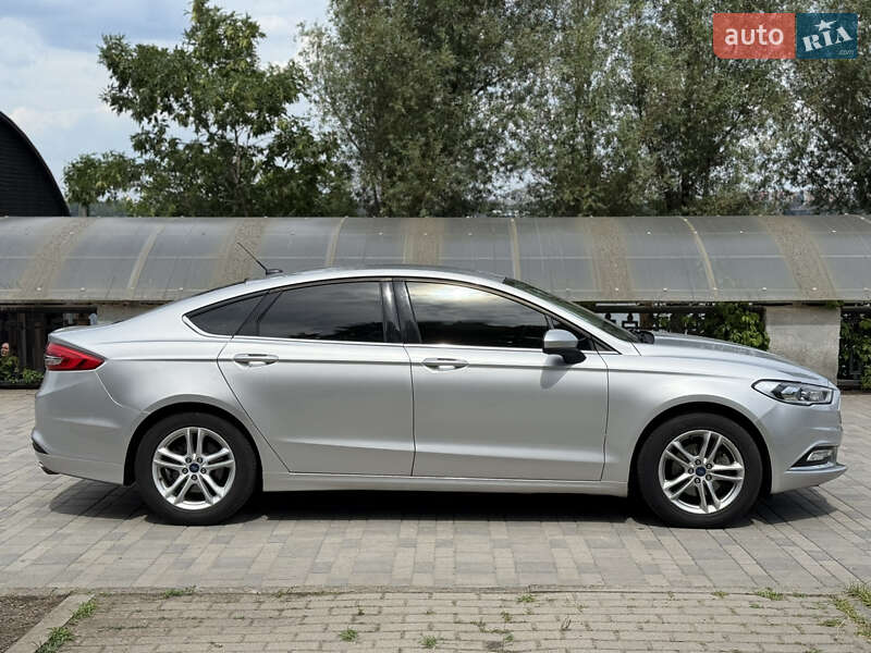 Седан Ford Fusion 2018 в Днепре