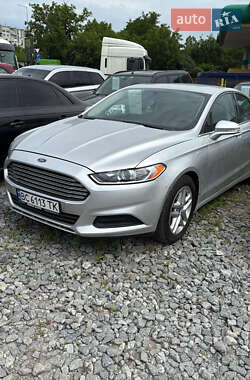 Седан Ford Fusion 2013 в Львові