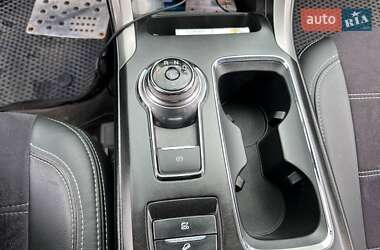 Седан Ford Fusion 2018 в 