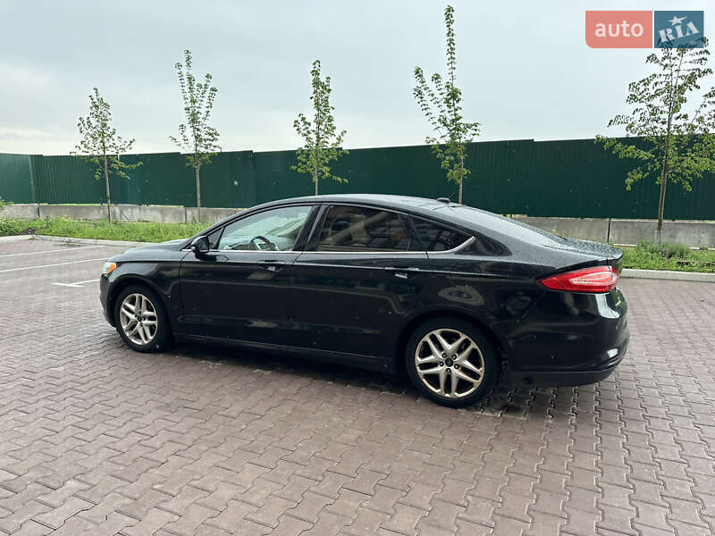 Седан Ford Fusion 2015 в Киеве