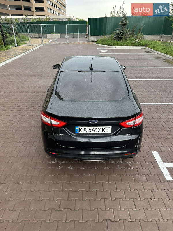 Седан Ford Fusion 2015 в Киеве