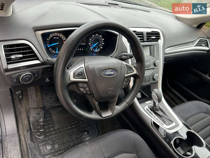 Седан Ford Fusion 2015 в Киеве