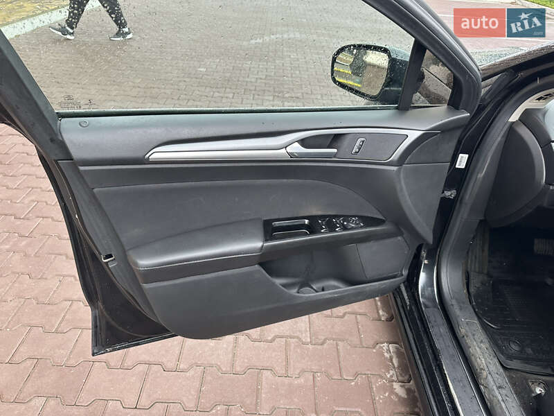 Седан Ford Fusion 2015 в Киеве