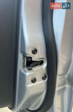Хетчбек Ford Fusion 2005 в 