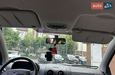 Хетчбек Ford Fusion 2005 в 