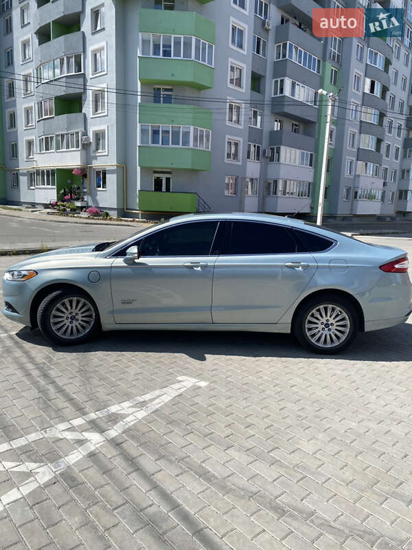 Седан Ford Fusion 2014 в Верхнеднепровске