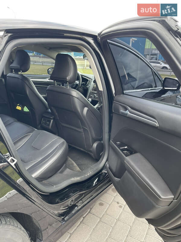 Седан Ford Fusion 2015 в Киеве