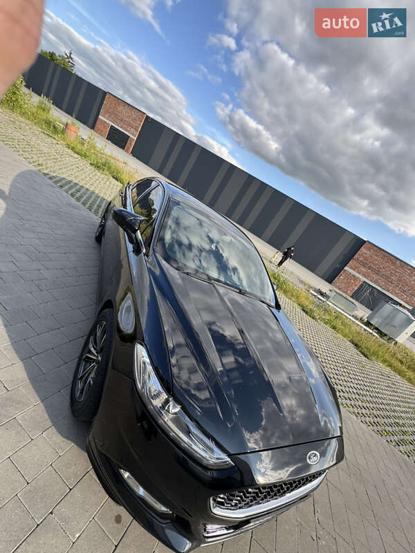 Седан Ford Fusion 2015 в Хмельницькому
