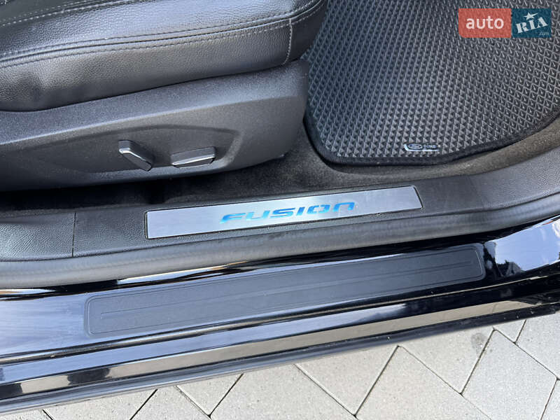 Седан Ford Fusion 2015 в Хмельницькому