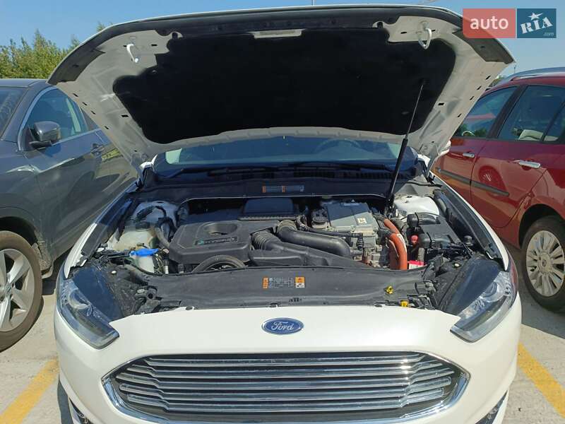 Седан Ford Fusion 2013 в Киеве