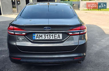 Седан Ford Fusion 2017 в 