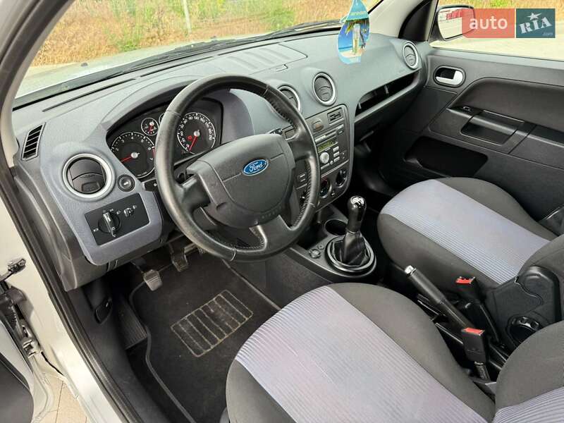 Хэтчбек Ford Fusion 2009 в Виннице