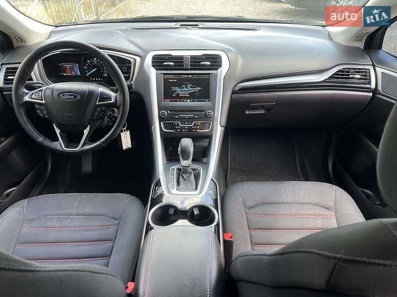 Седан Ford Fusion 2015 в Одессе