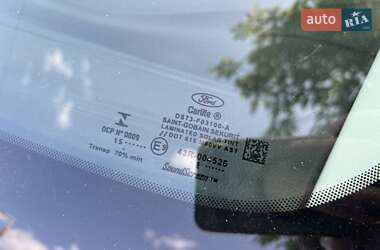 Седан Ford Fusion 2015 в 