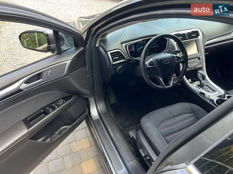 Седан Ford Fusion 2015 в Одессе