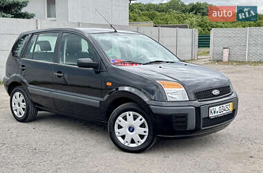 Хэтчбек Ford Fusion 2006 в 
