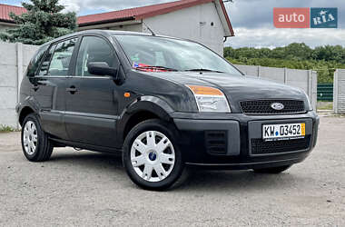 Хэтчбек Ford Fusion 2006 в 