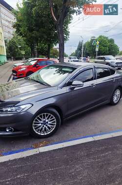 Седан Ford Fusion 2014 в 