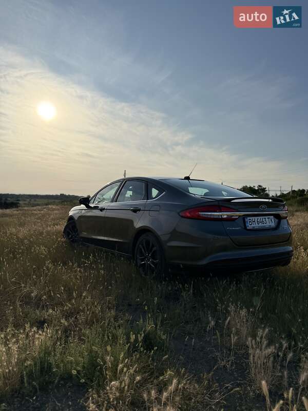 Седан Ford Fusion 2018 в Одесі